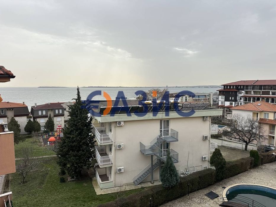 Продава се Тристаен апартамент в Свети Влас - 92 кв.м за 776 €/кв.м - Снимка #2