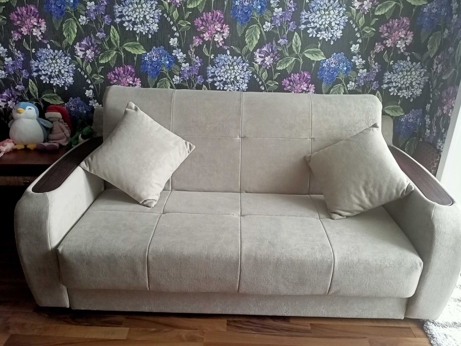 Продается диван угловой