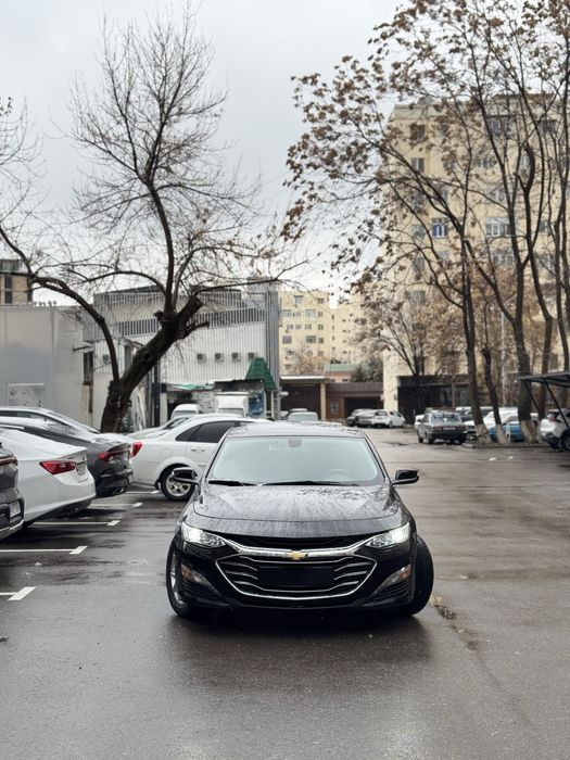 Malibu 2 premier yili 2022.23 qora kraska tozza yurgani 23.000