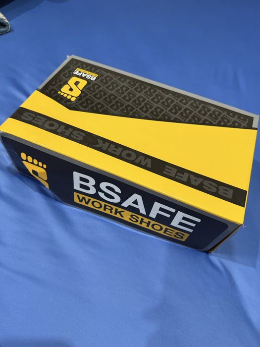 Чисто нови,работни обувки. Номер 45