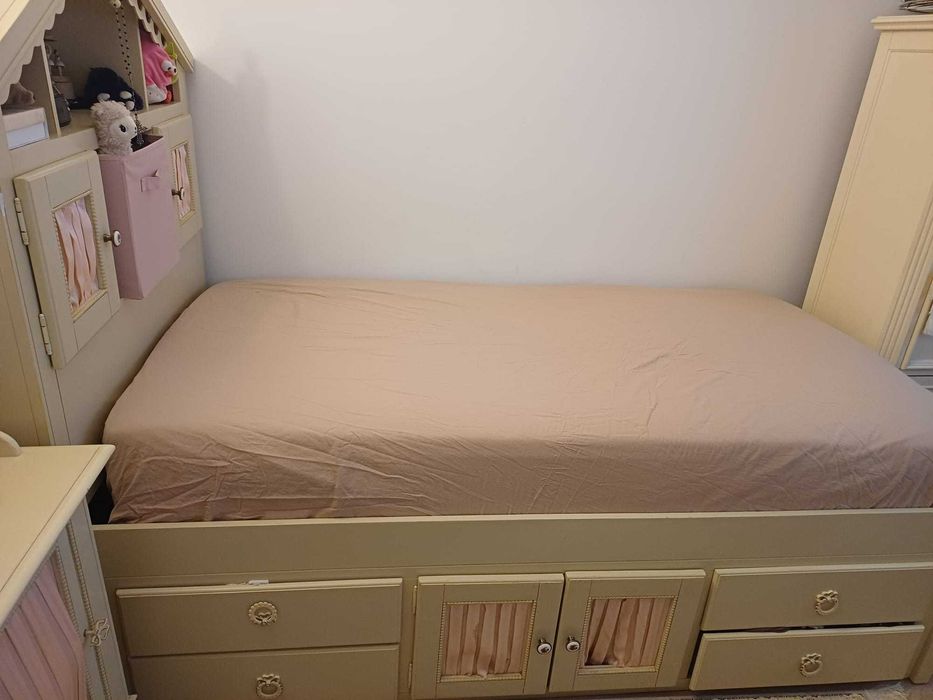 Mobexpert,Pat elegant copii 100x200, somiera inclusa