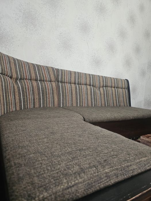 Продам кухонный диванчик