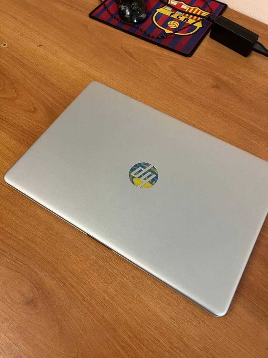 HP 15-s eq2060ur / 8 gb / Ryzen 3 5300U