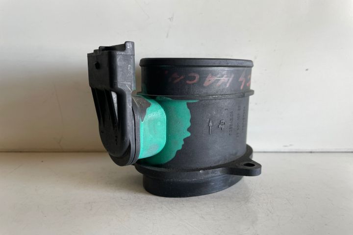 Debitmetru aer   059906461D Skoda Superb prima generatie seria