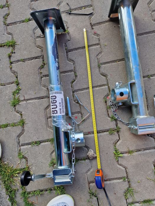 Picior sprijin remorca 3.5 tone rabatabil sunt 2 modele pretul este de