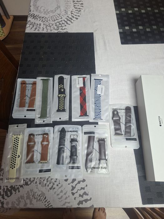 Часовник  Apple Watch Series 3