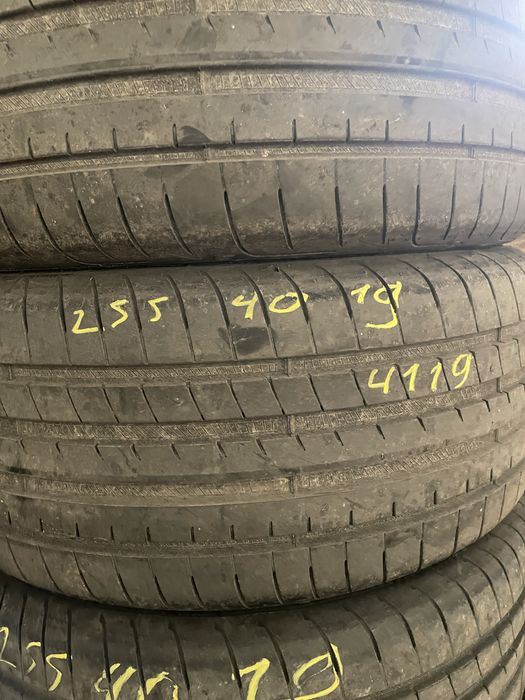 Goodyear  255/40r19 dot 4119 7mm