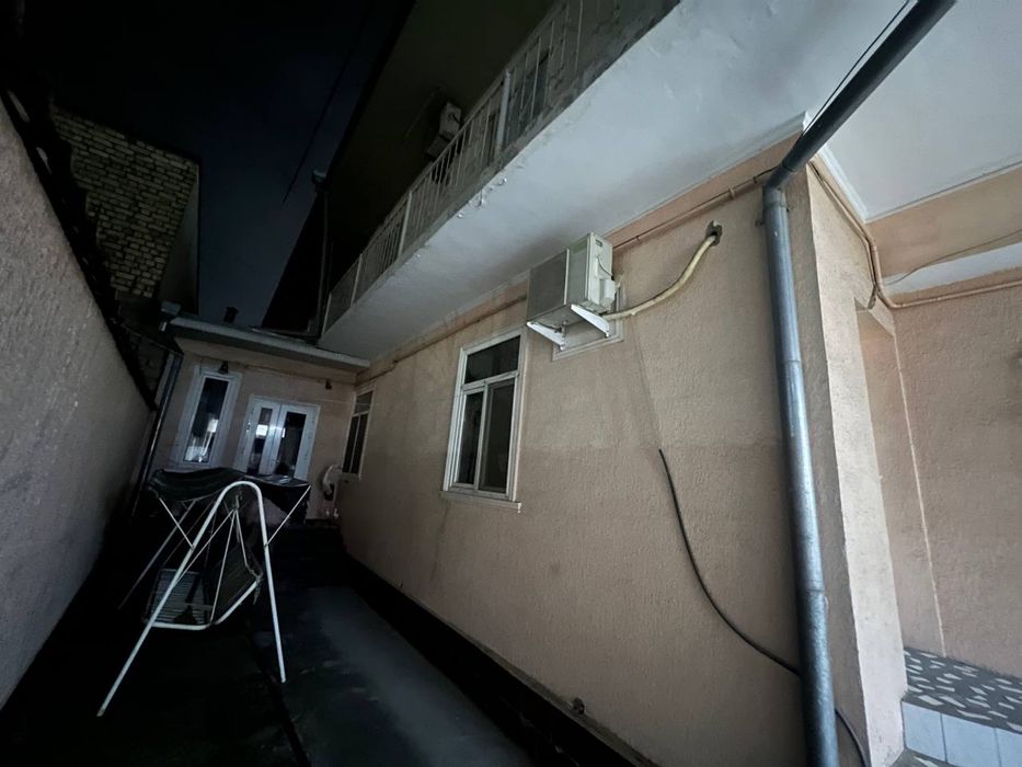 Продаётся дом участок на большую семью или под офис цена за сотку