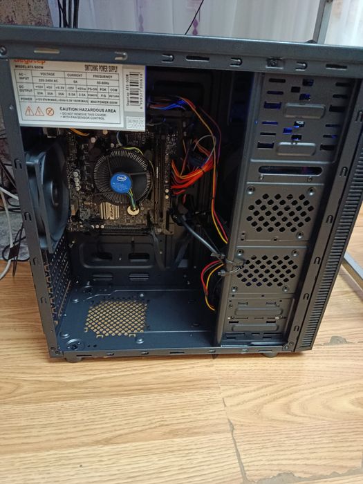 Calculator PC Intel i5-8400 8GB RAM DDR4 Adata SSD 256GB