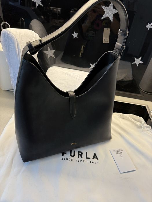 Furla Goccia M Hobo