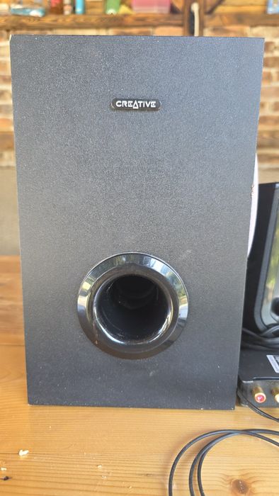 Колони домашно кино Creative