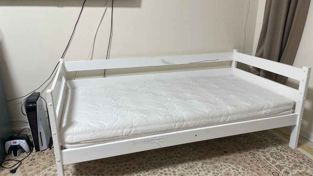 Продам детскую кровать