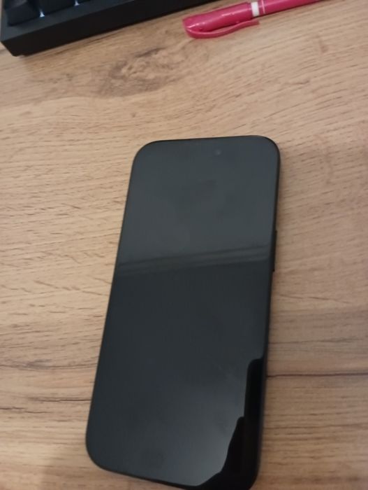 Айфон 15 на запчасти в идеале