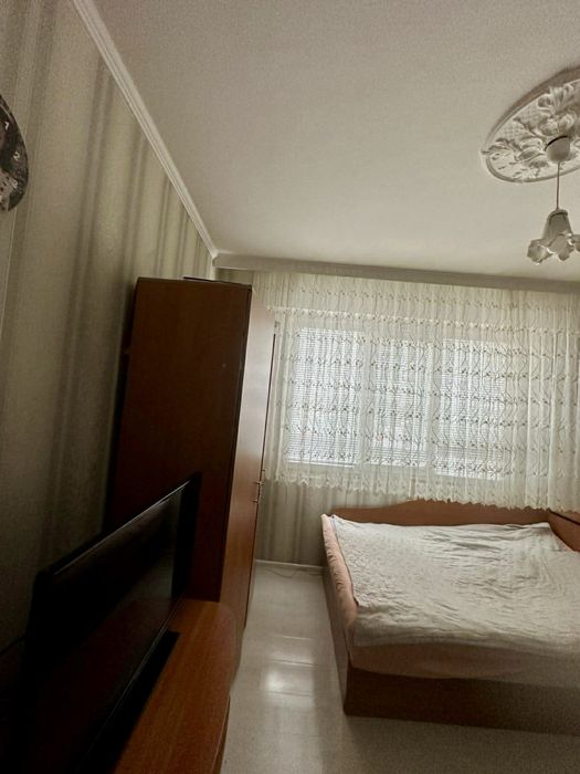 Тристаен Апартамент Напълно Обзаведен, гр. Търговище кв. Боровец