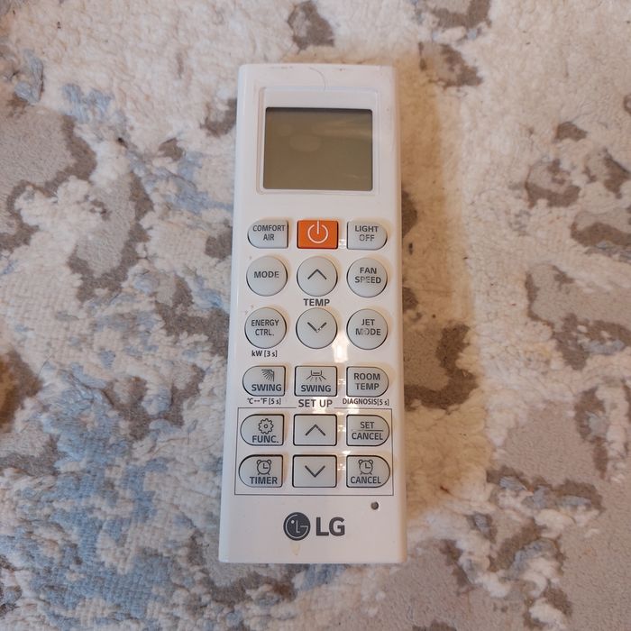 Продаётся пульт для сплит-системы LG, ALMACOM,GREE MIDEA,DITREEX DAEWO