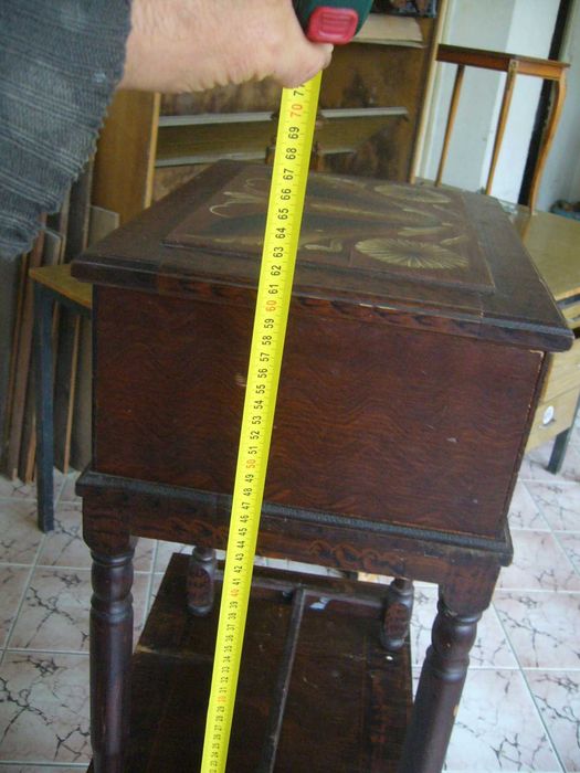 Старинни Нощни Шкафчета - Рисувани