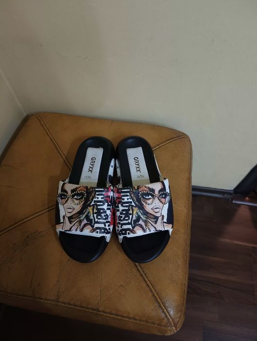 Papuci damă mărimea 39