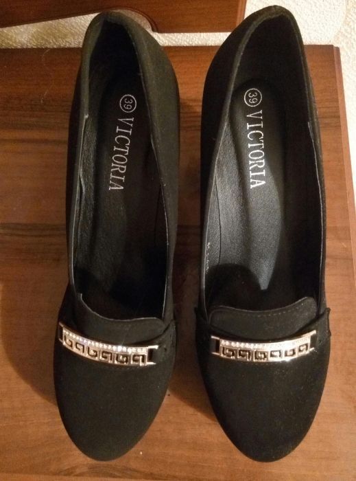 Новые туфли очень красивые