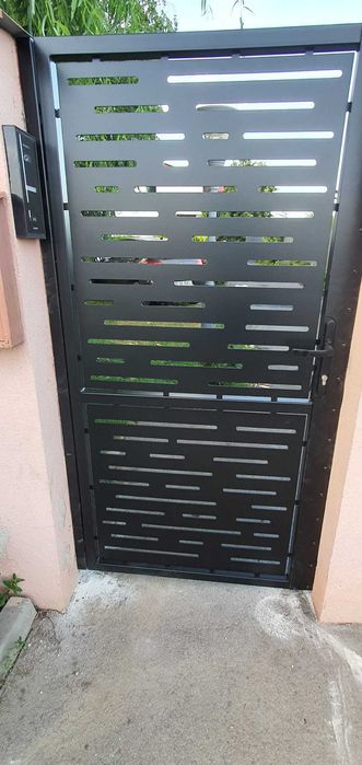 Poarta din tablă decupata CNC