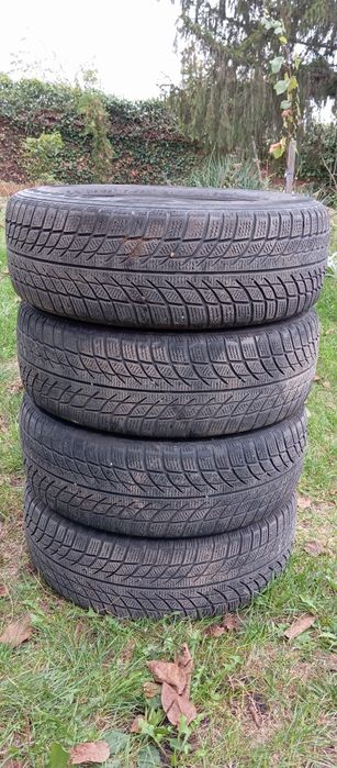 215/65/16 Зимни гуми Goodride