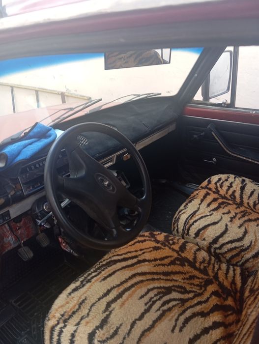 Жигули 2102. Сотилади 1982 йил ишлаб чикарилган