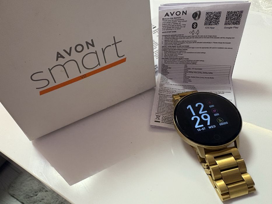 Златист смарт часовник Avon – почти нов, с кутия и зарядно