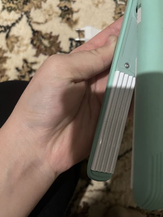 Мини утюжок.