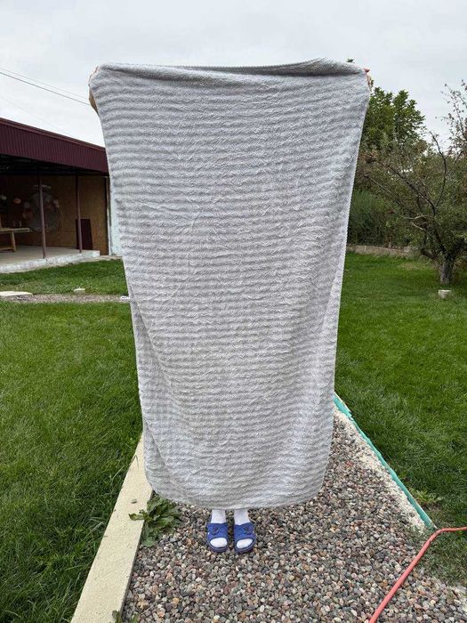 пледы новые, чистые