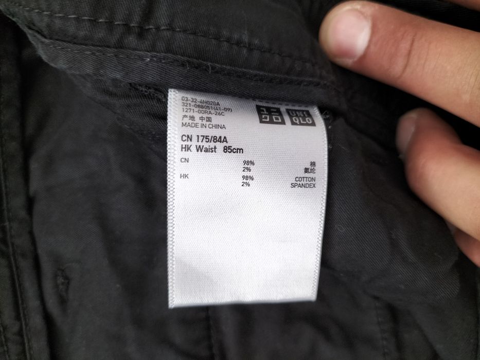 Pantaloni cargo uniqlo