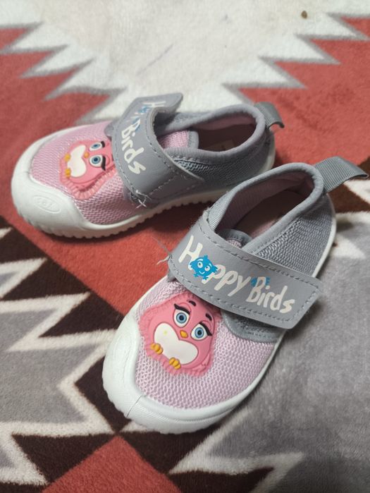 Продам детские макасины