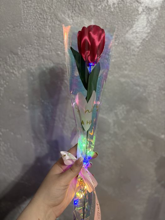 Тюльпаны из атласной ленты