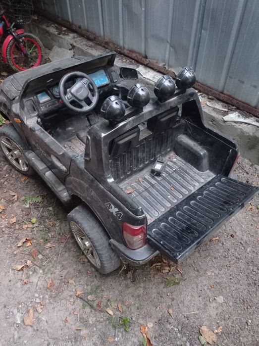 Машинка на радиоуправлении