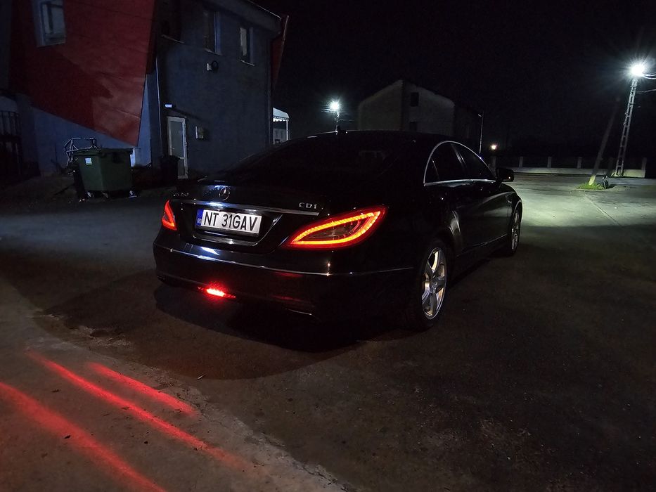 Vând stopuri/triple mercedes-benz cls w218 350 cdi.