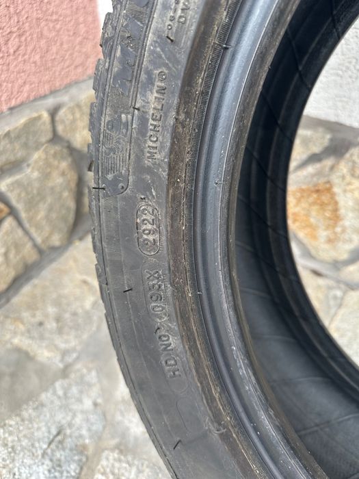 215/45/17,michelin.,dot 2922,нова