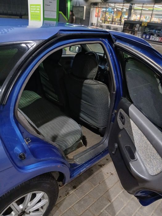 Продам ниссан альмеру