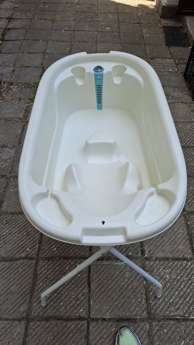 Бебешко корито със стойка