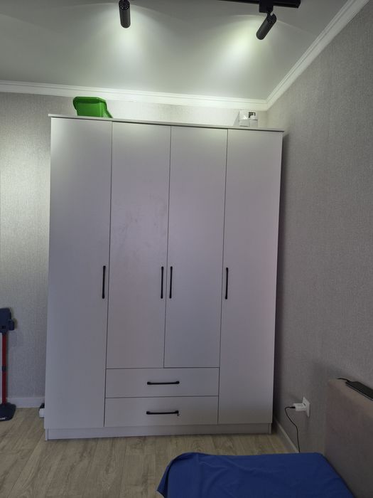 Продам шкаф для одежды