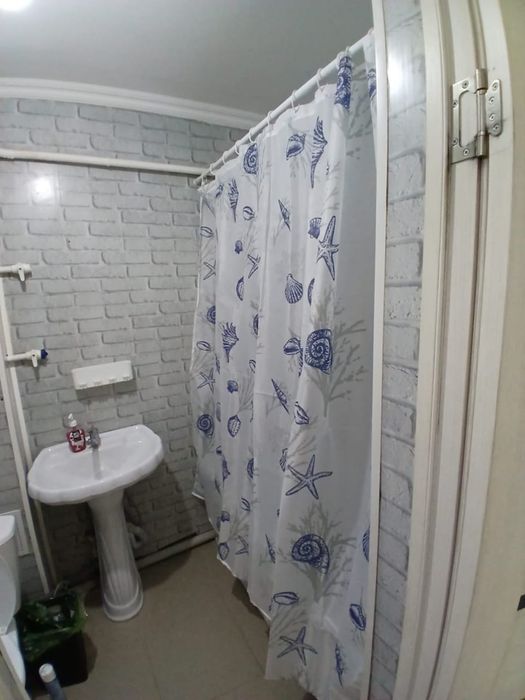 Сдам по суточно 1 ком.кв 9000