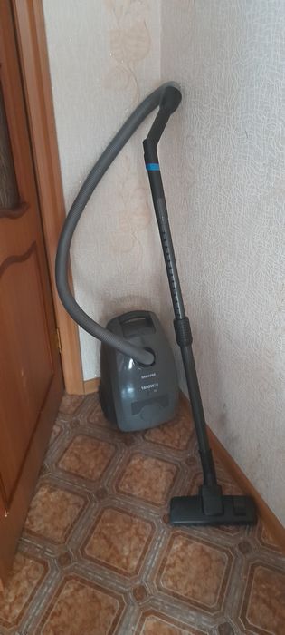 Продам пылесос SAMSUNG  1600 w.