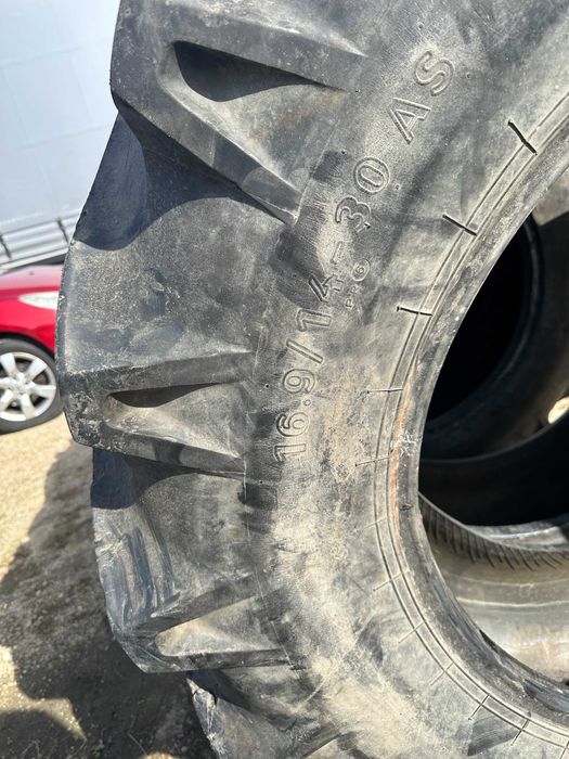 cauciucuri sh 16.9 R30 Semperit