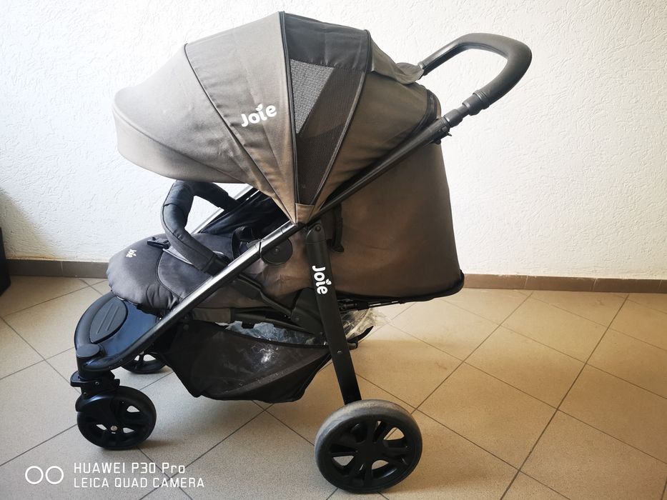 Vând cărucior Joie Litetrax