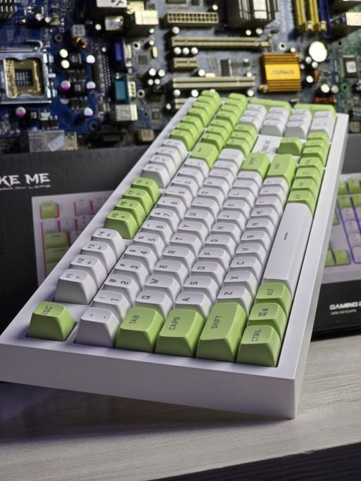 Игровая клавиатура Xtrike KB512