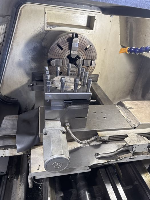 Токарный станок с ЧПУ