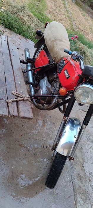 Motosikl lyulkalik faqat akkumlyatori yuq boshqa aybi yuq yuradi