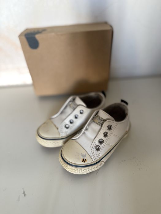 Продам детскую обувь от 19 до 21 размера