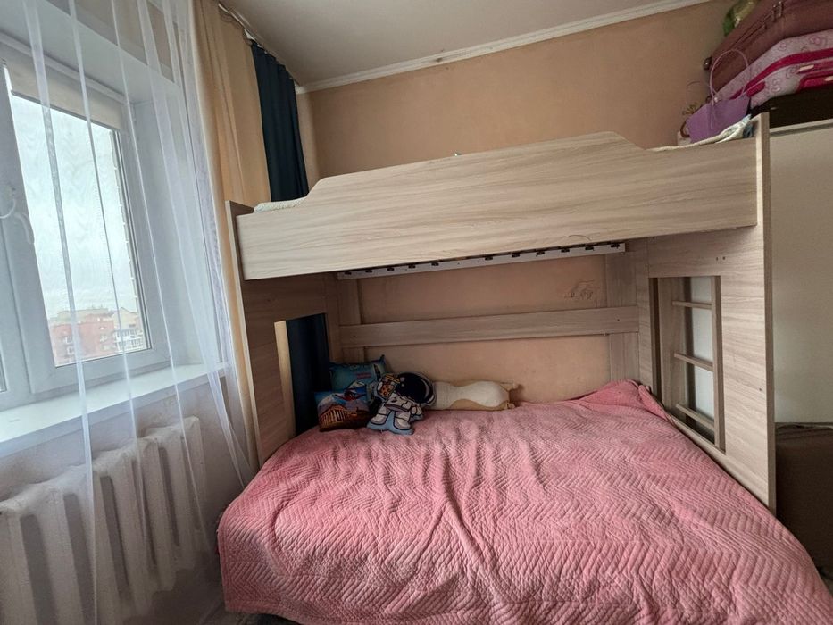 Двухярустная кровать