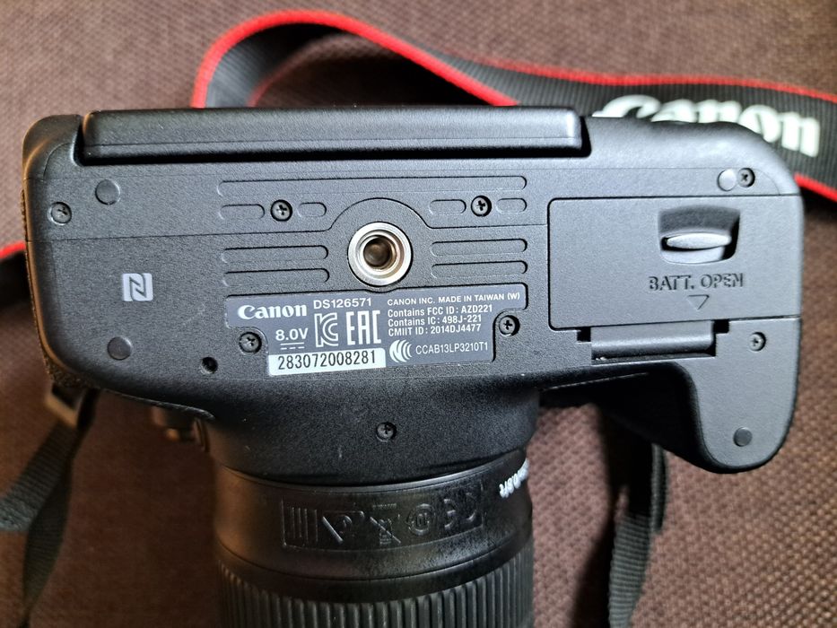 Vând Canon Eos 750D