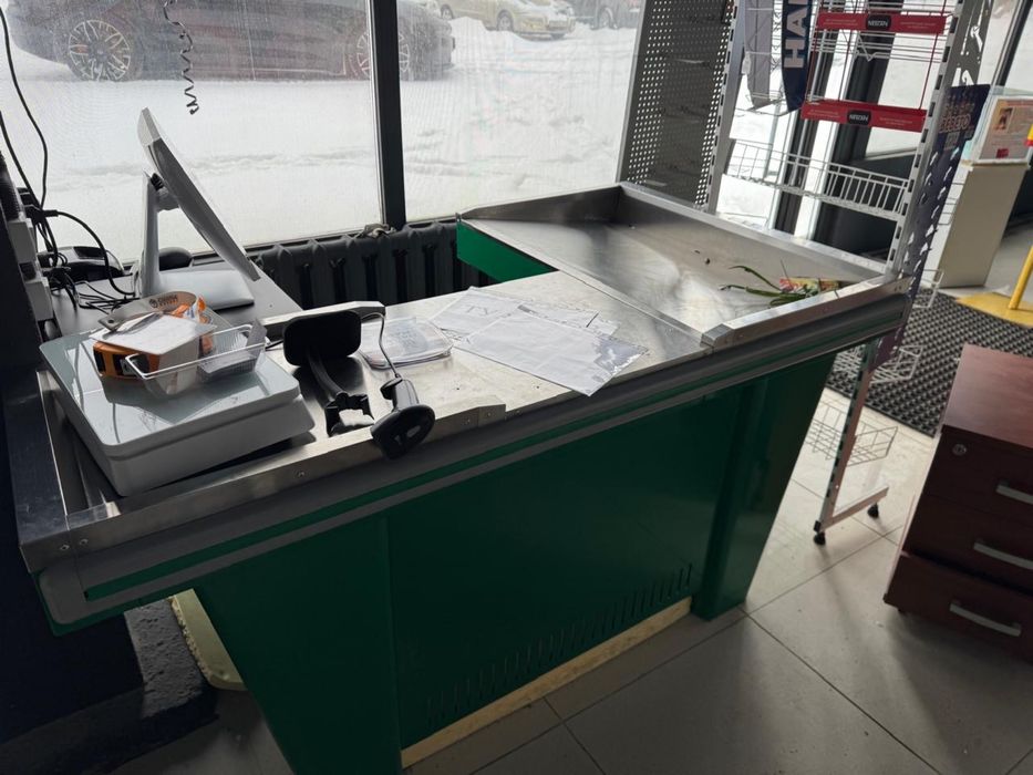 Стеллажи для магазина