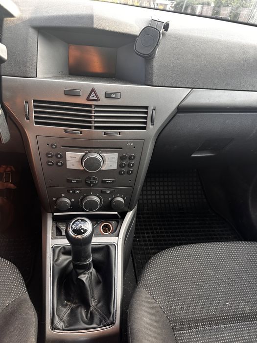 Opel astra H 1.7