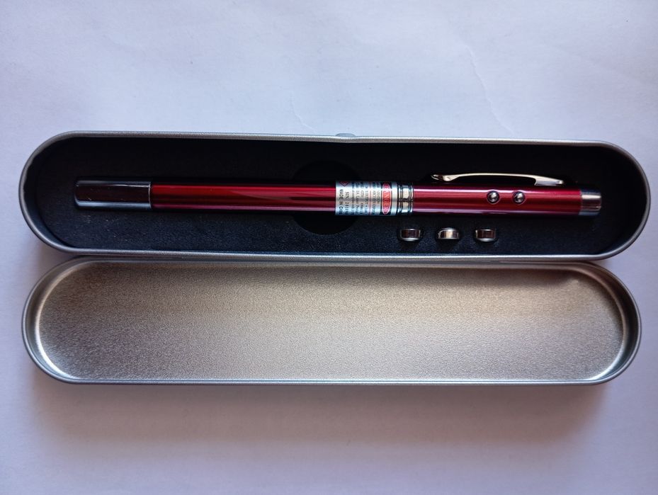 Ручка Указка лазерная продаётся.